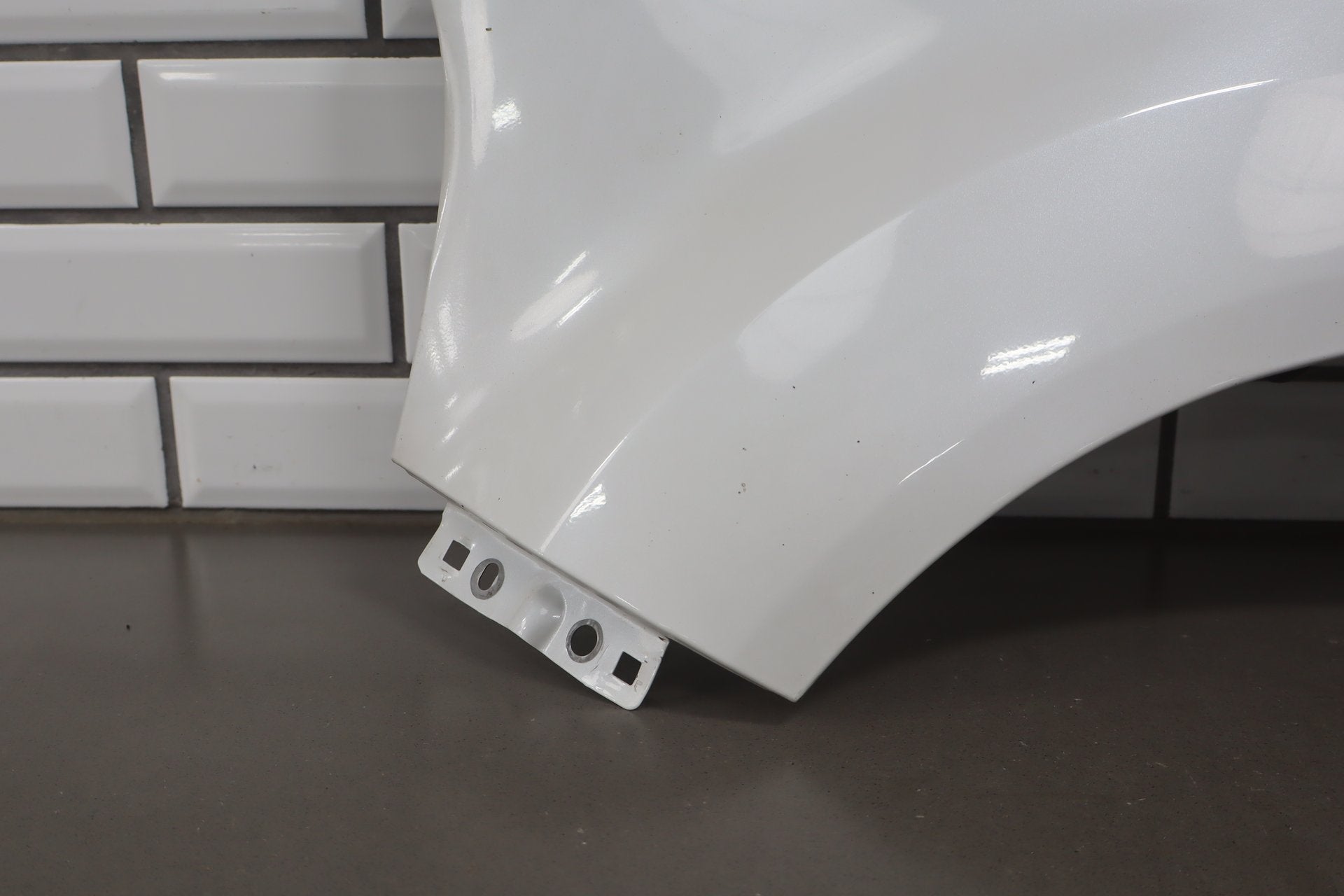 2012-2014 Mitsubishi i-MiEV SE Left Fender Diamond White Pearl W13