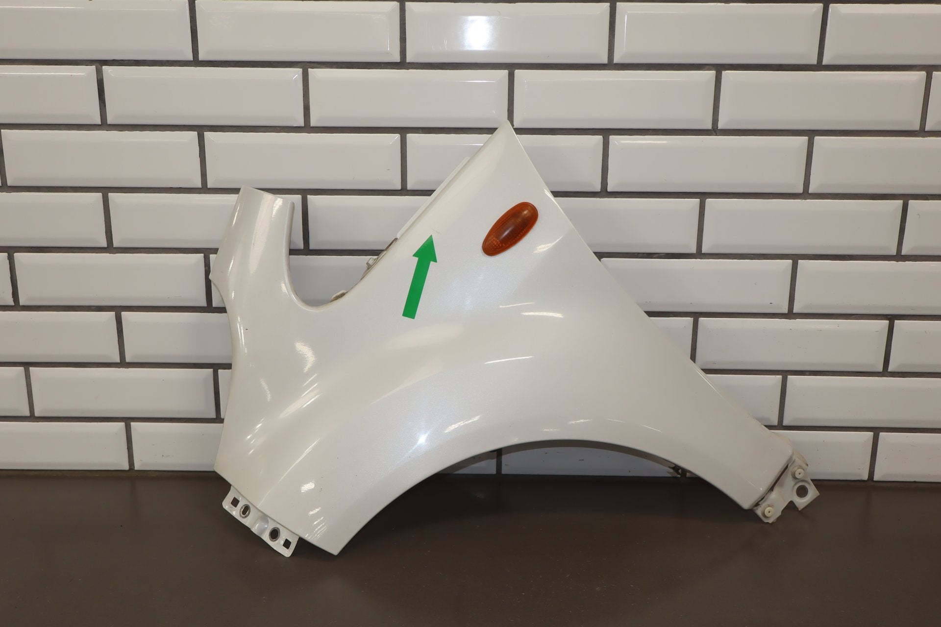 2012-2014 Mitsubishi i-MiEV SE Left Fender Diamond White Pearl W13