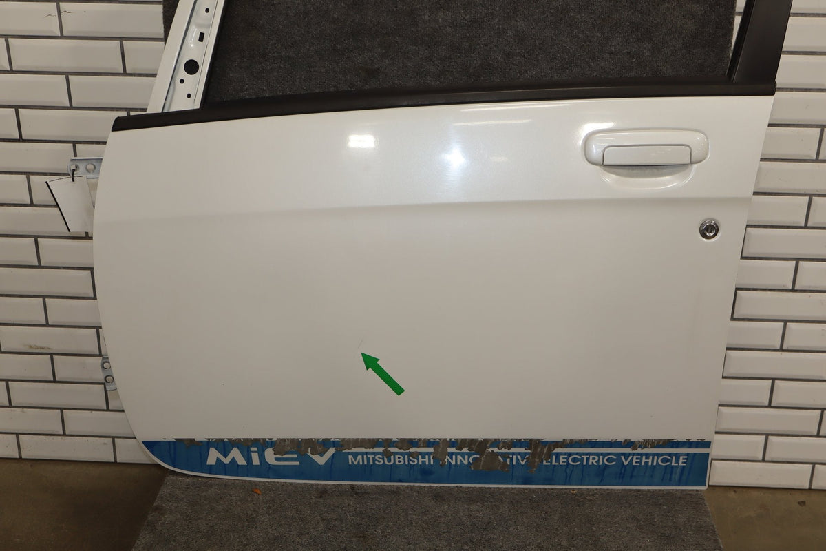 2012-2014 Mitsubishi i-MiEV SE Left Front Door Diamond White Pearl W13