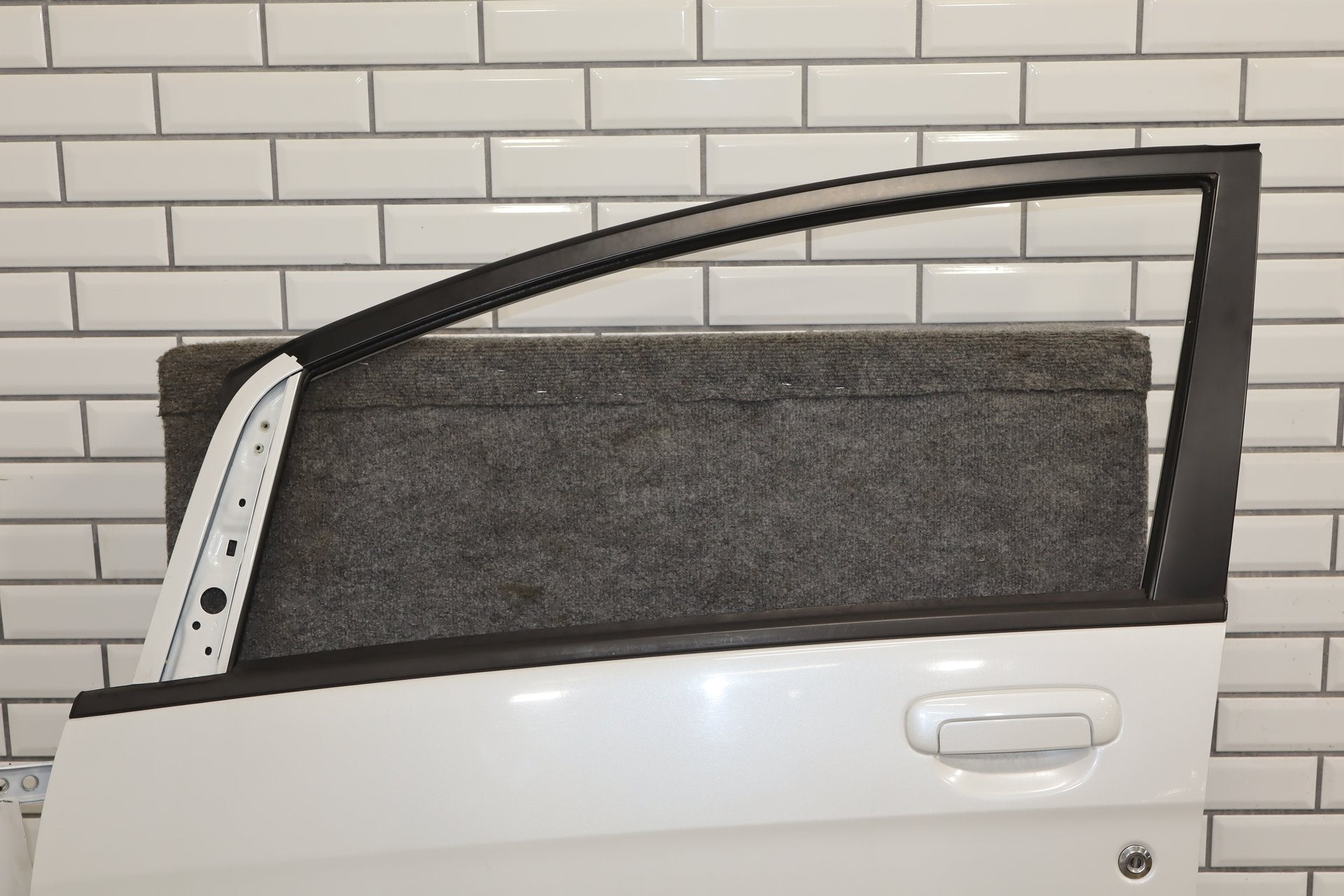 2012-2014 Mitsubishi i-MiEV SE Left Front Door Diamond White Pearl W13