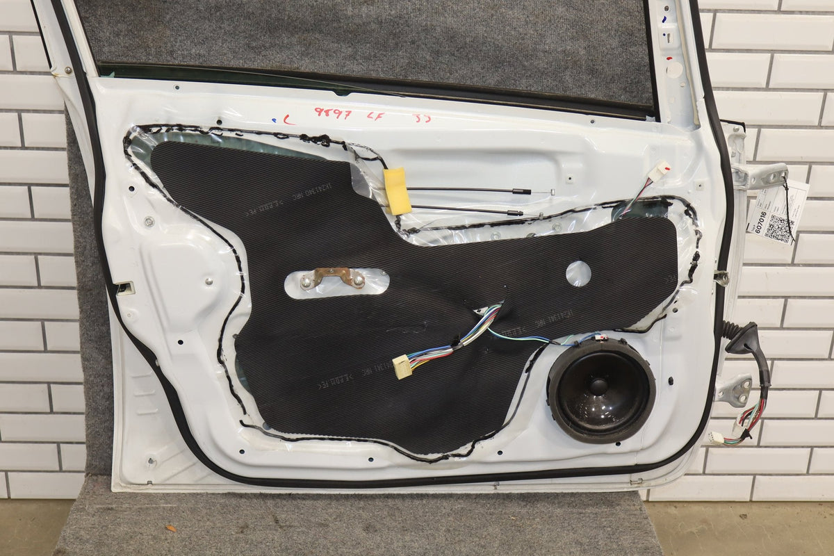 2012-2014 Mitsubishi i-MiEV SE Left Front Door Diamond White Pearl W13