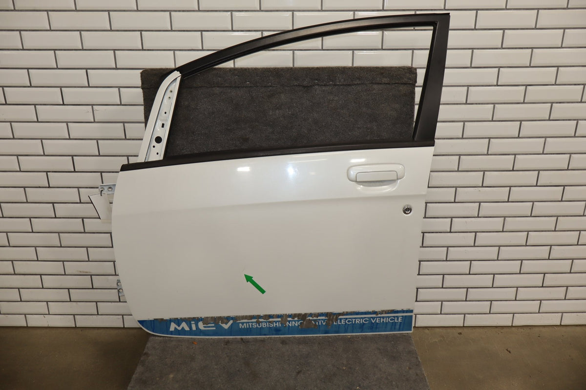 2012-2014 Mitsubishi i-MiEV SE Left Front Door Diamond White Pearl W13