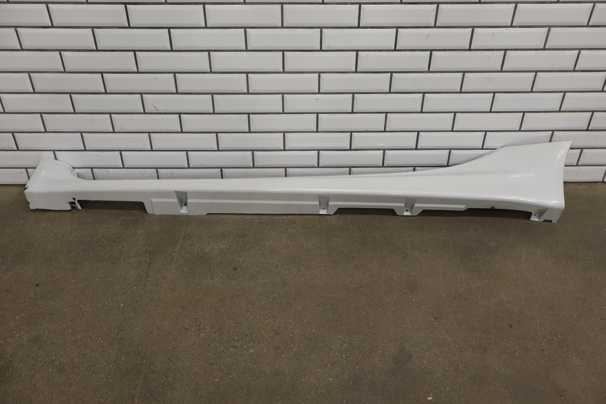 2012-2014 Mitsubishi i-MiEV SE Left Rocker Molding Diamond White Pearl W13