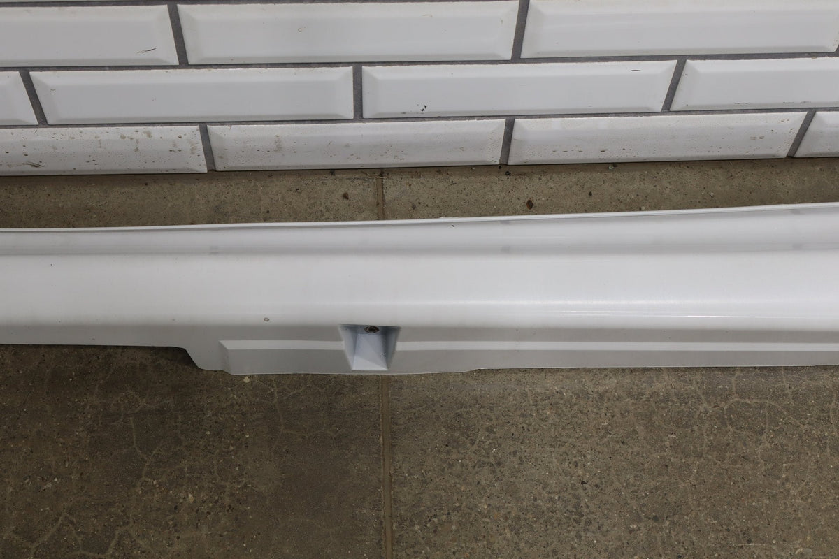 2012-2014 Mitsubishi i-MiEV SE Left Rocker Molding Diamond White Pearl W13