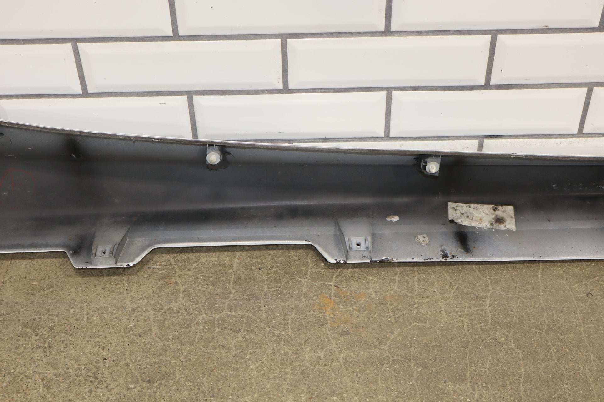 2012-2014 Mitsubishi i-MiEV SE Left Rocker Molding Diamond White Pearl W13