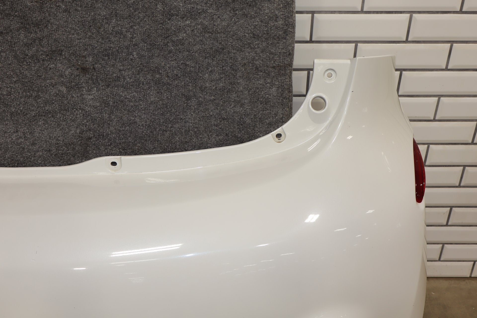 2012-2014 Mitsubishi i-MiEV SE Rear Bumper Diamond White Pearl W13