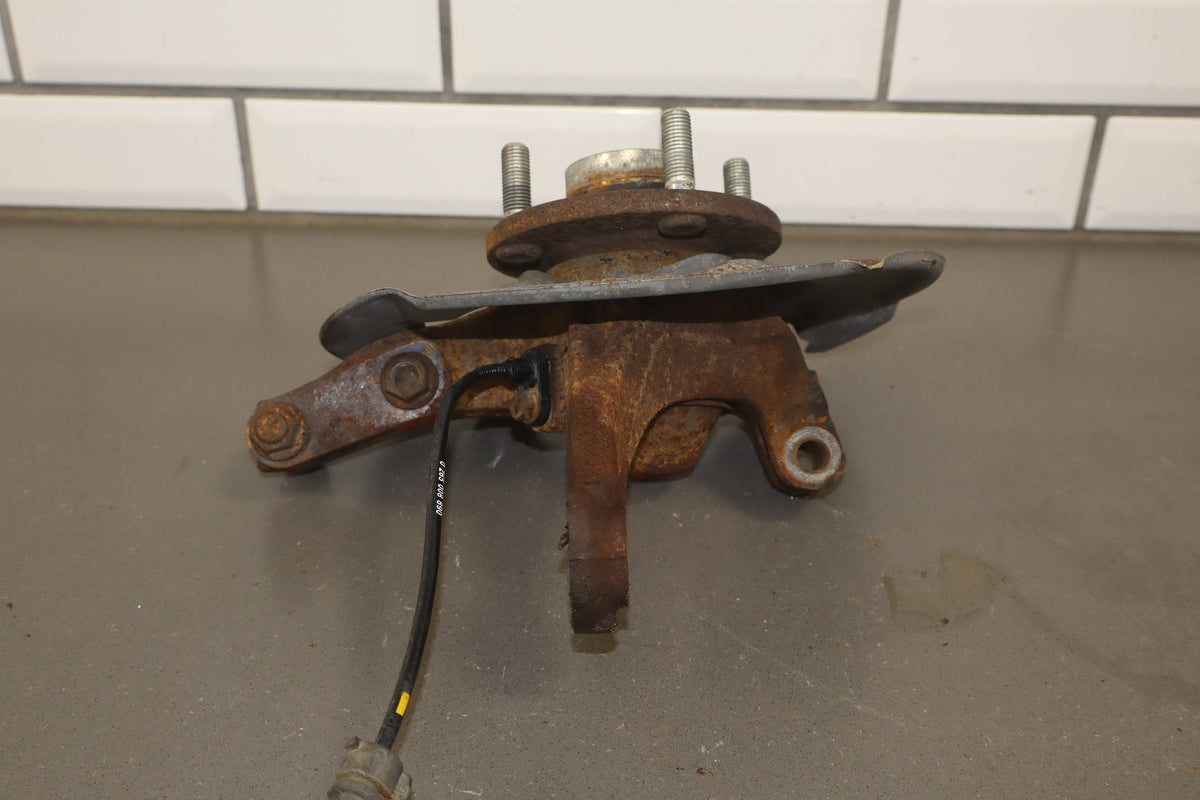 2012-2014 Mitsubishi i-MiEV SE Right Front Spindle