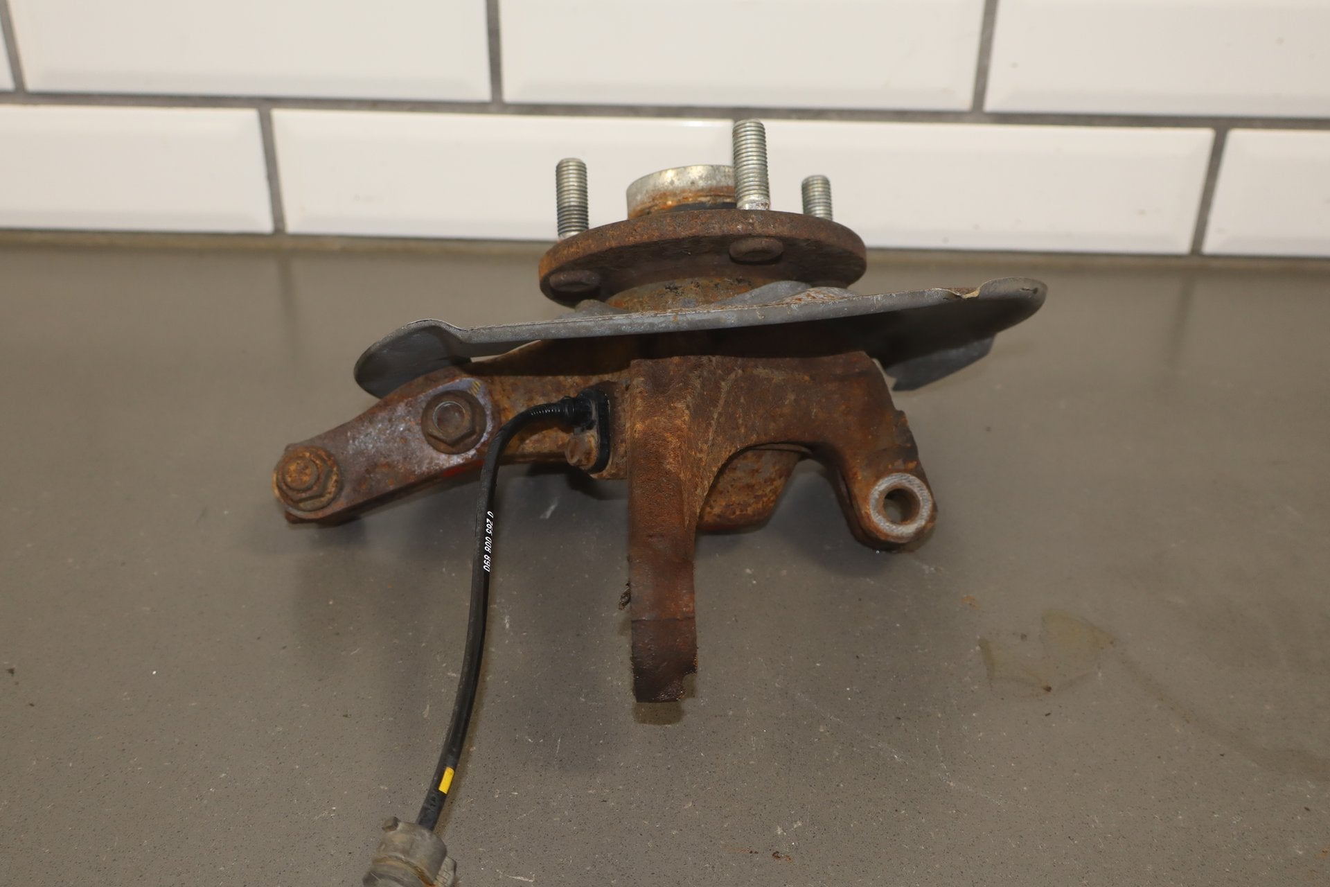 2012-2014 Mitsubishi i-MiEV SE Right Front Spindle