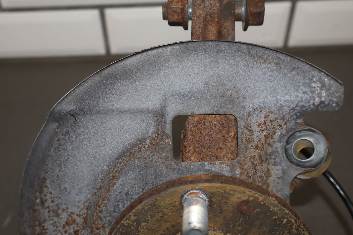 2012-2014 Mitsubishi i-MiEV SE Right Front Spindle
