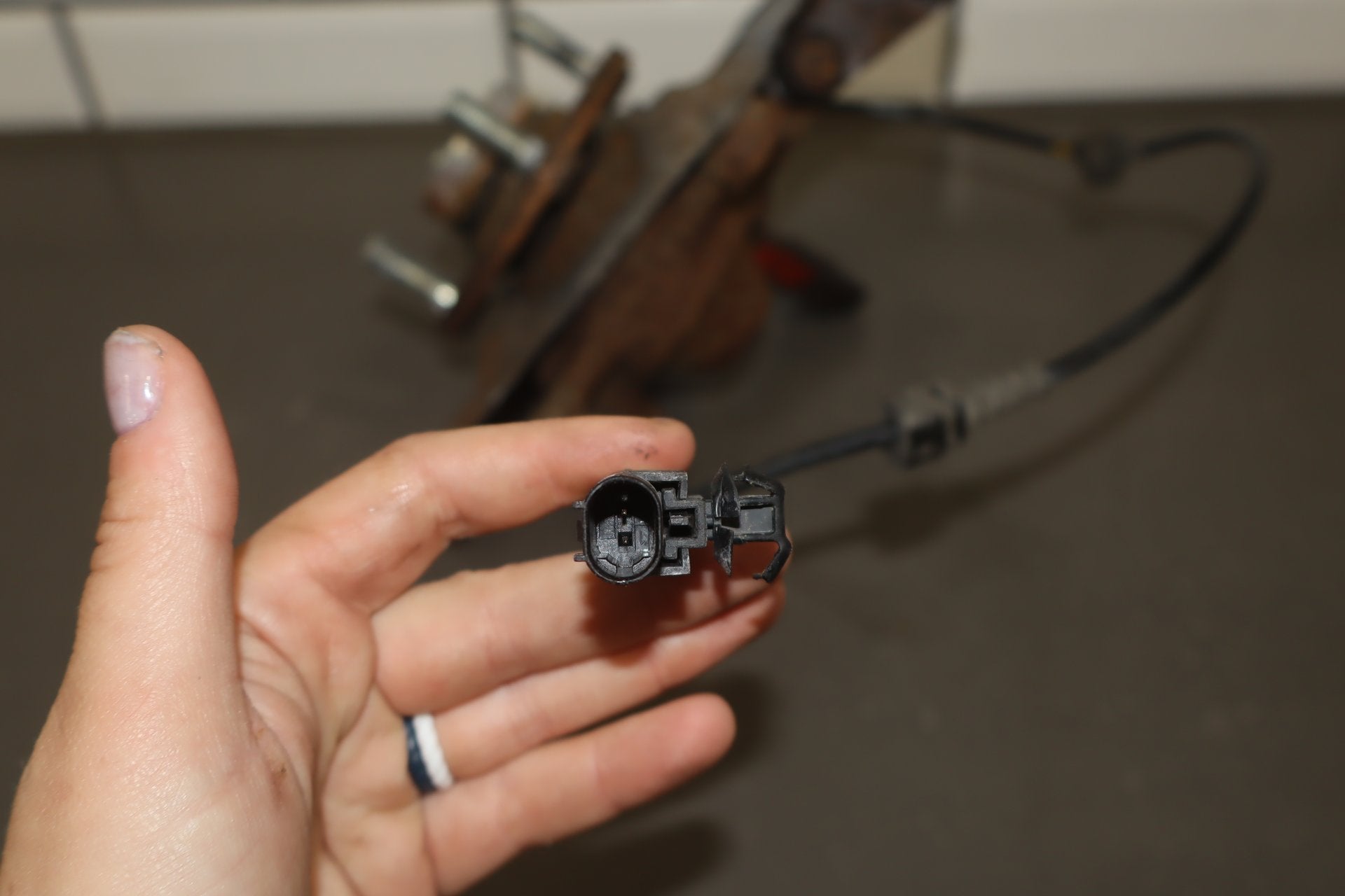 2012-2014 Mitsubishi i-MiEV SE Right Front Spindle