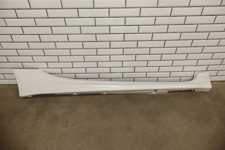 2012-2014 Mitsubishi i-MiEV SE Right Rocker Molding Diamond White Pearl Diamond White Pearl