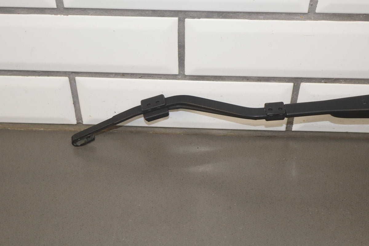 2012-2014 Mitsubishi i-MiEV SE Wiper Arm Pair