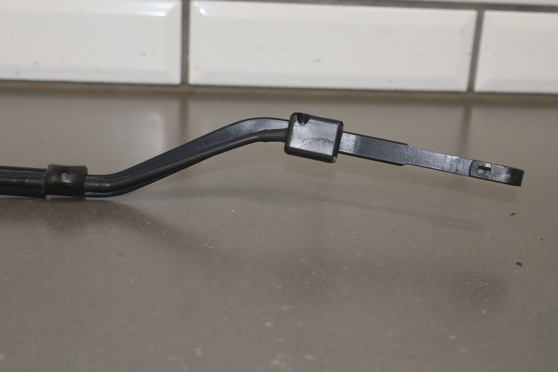 2012-2014 Mitsubishi i-MiEV SE Wiper Arm Pair