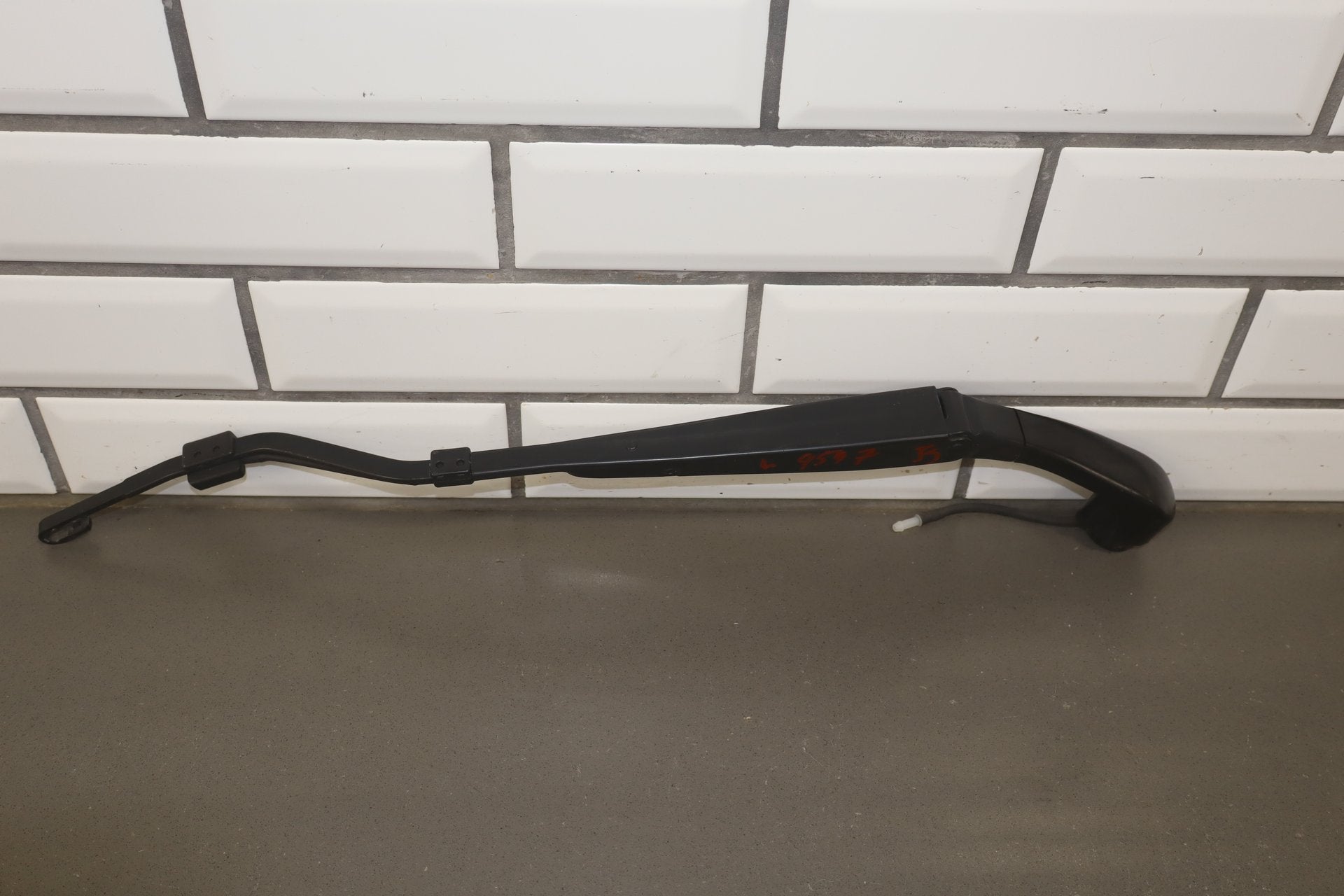 2012-2014 Mitsubishi i-MiEV SE Wiper Arm Pair