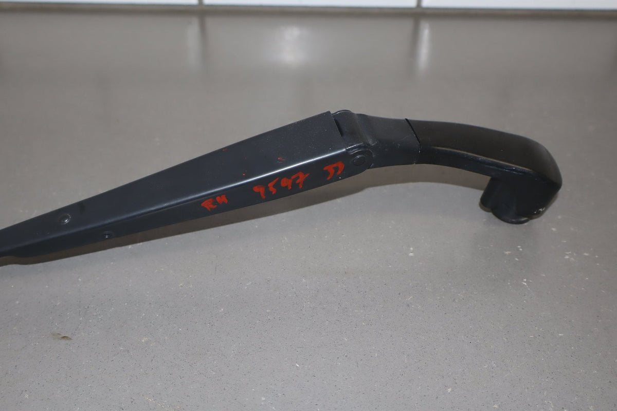 2012-2014 Mitsubishi i-MiEV SE Wiper Arm Pair