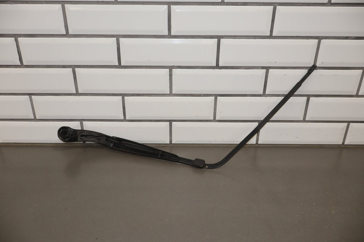 2012-2014 Mitsubishi i-MiEV SE Wiper Arm Pair