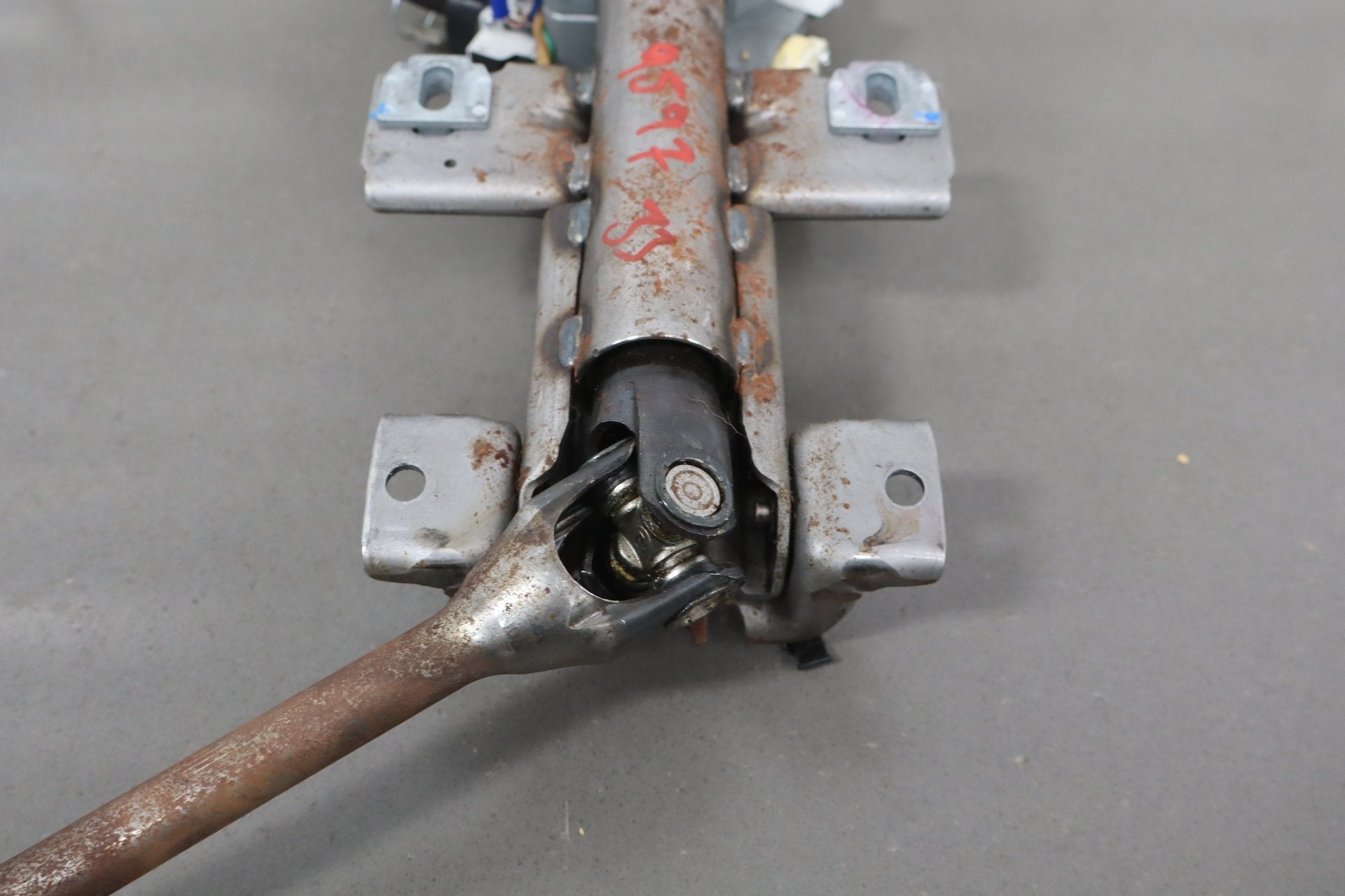 2012-2014 Mitsubishi i-MiEV- Steering Column