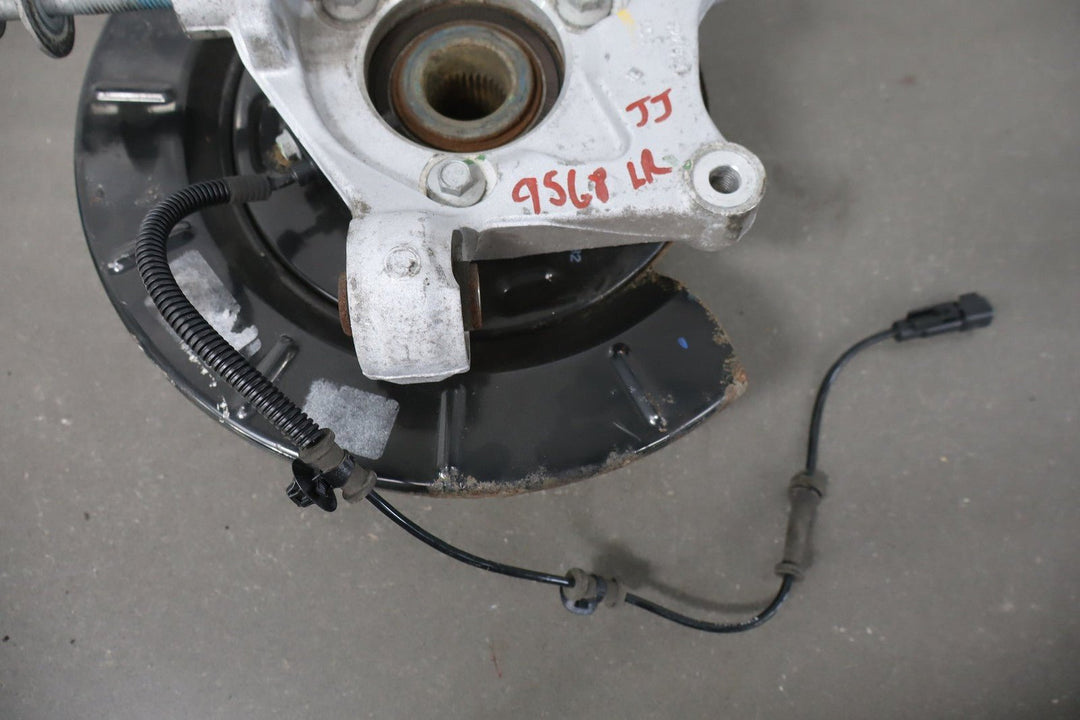 2012 - 2015 Chevrolet Camaro SS Left Rear Suspension Spindle 22809066