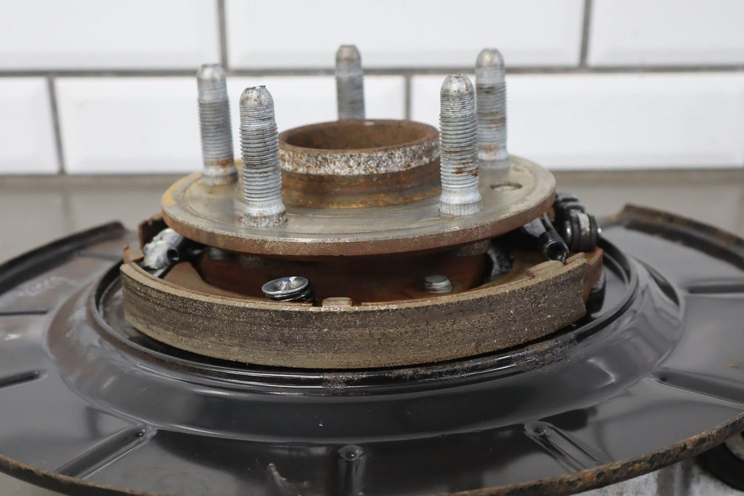 2012 - 2015 Chevrolet Camaro SS Left Rear Suspension Spindle 22809066
