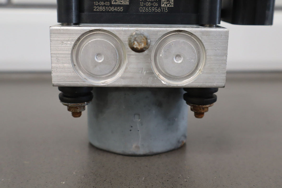 2012 - 2015 Tesla Model S ABS Anti - Lock Brake Pump & Module (6006363 - 00 - C) OEM