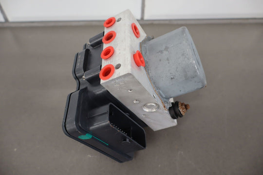 2012 - 2015 Tesla Model S ABS Anti - Lock Brake Pump & Module (6006363 - 00 - C) OEM