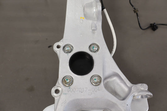 2012 - 2015 Tesla Model S AWD Front Left LH Spindle Knuckle W/ Hub & Sensor (117K)
