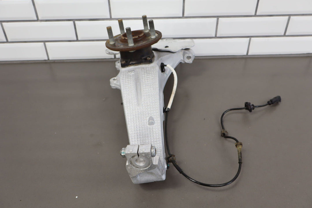 2012 - 2015 Tesla Model S AWD Front Left LH Spindle Knuckle W/ Hub & Sensor (117K)
