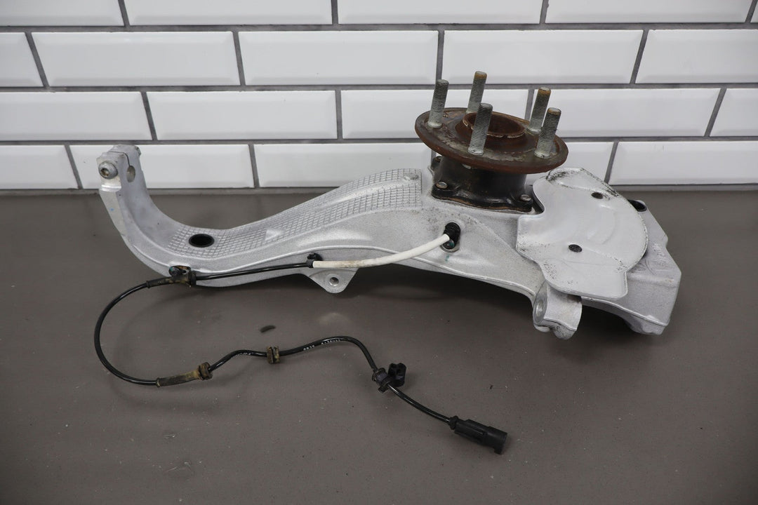 2012 - 2015 Tesla Model S AWD Front Left LH Spindle Knuckle W/ Hub & Sensor (117K)