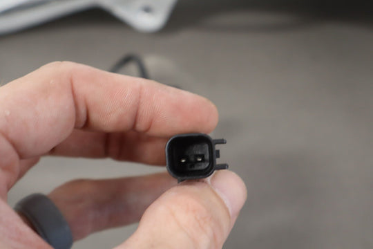 2012 - 2015 Tesla Model S AWD Front Left LH Spindle Knuckle W/ Hub & Sensor (117K)