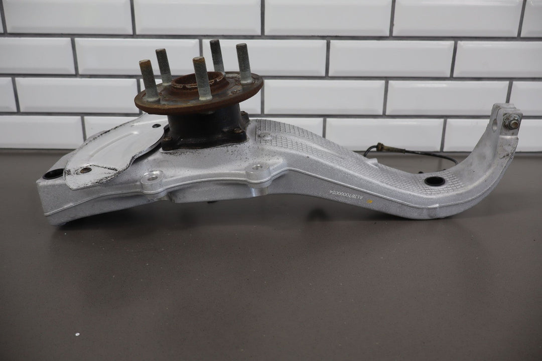 2012 - 2015 Tesla Model S AWD Front Left LH Spindle Knuckle W/ Hub & Sensor (117K)