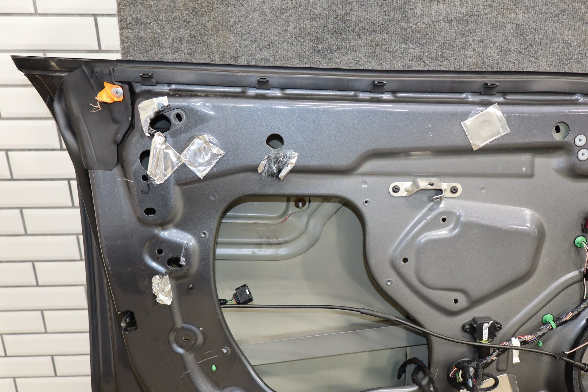 2012-2015 Tesla Model S Driver Left Front Door