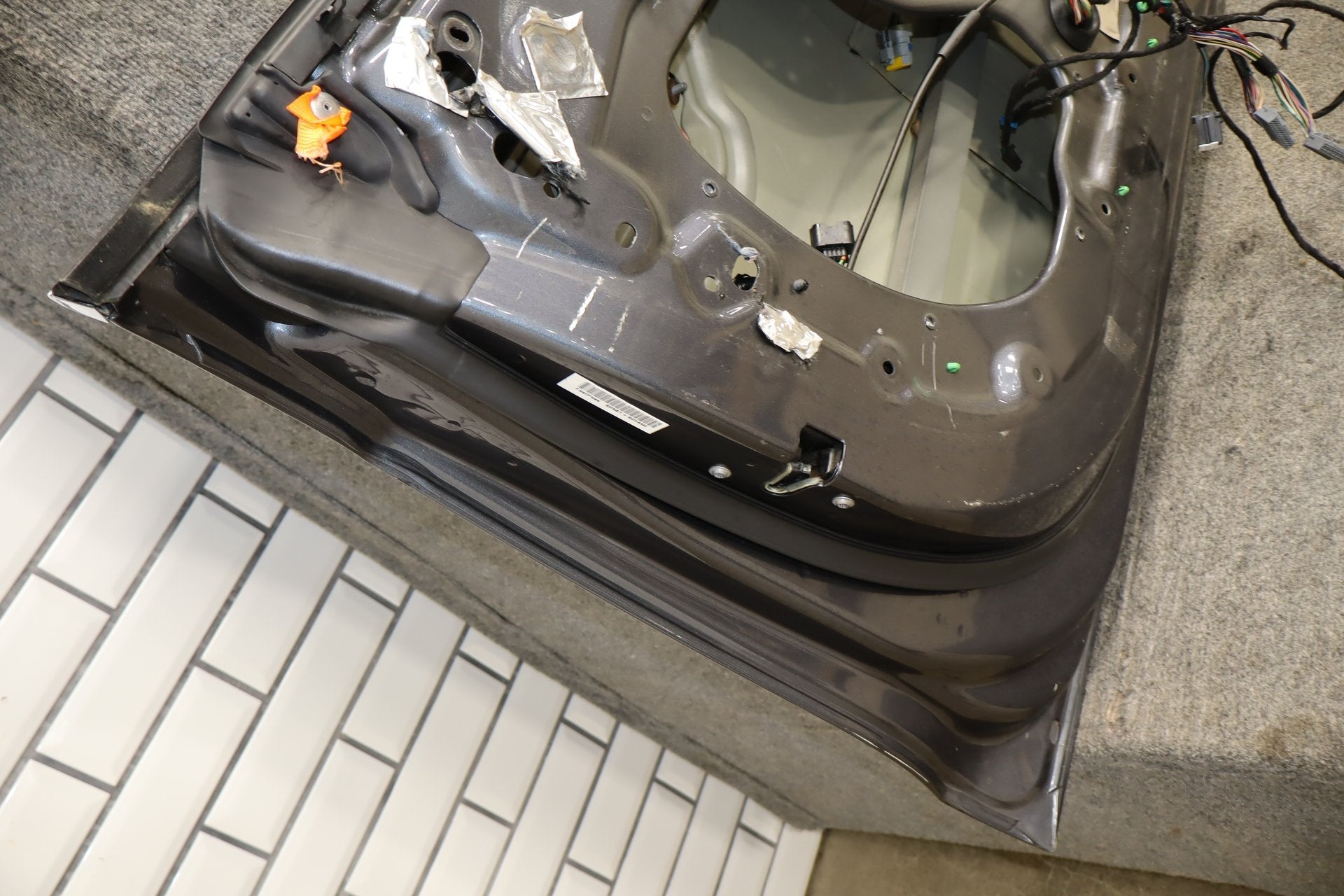 2012-2015 Tesla Model S Driver Left Front Door
