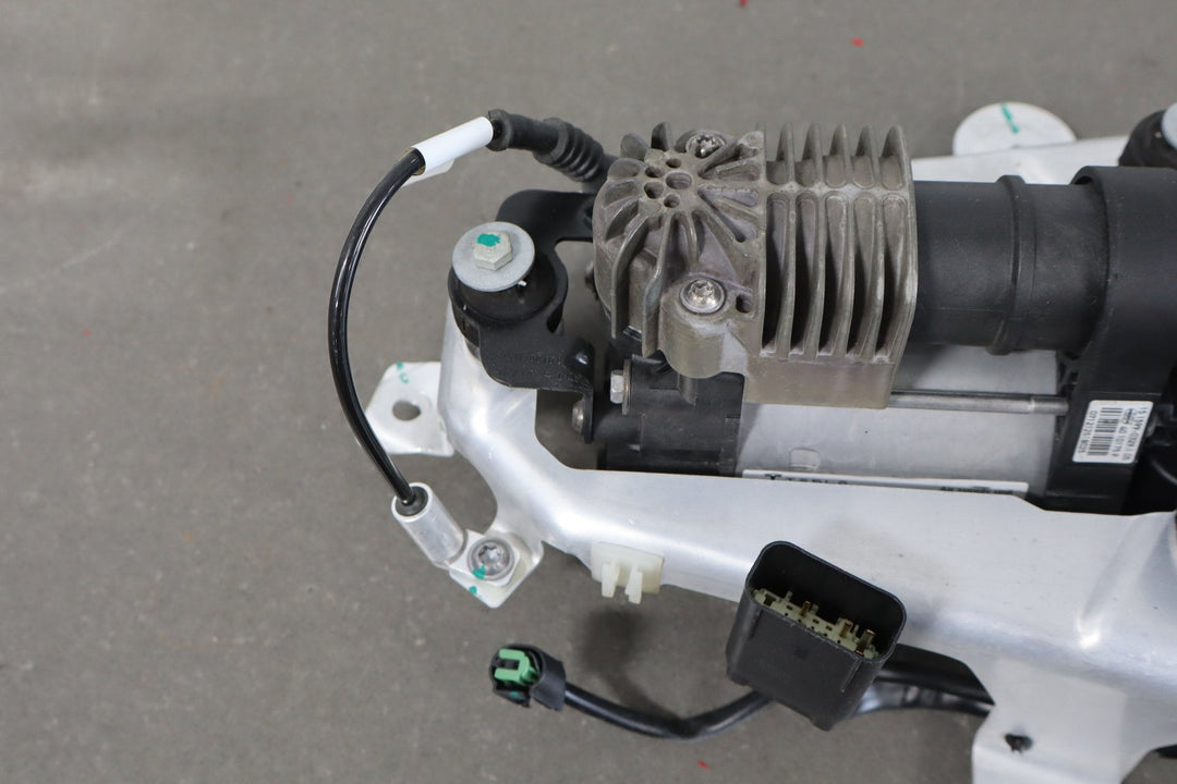 2012 - 2015 Tesla Model S MS Air Suspension Compressor Pump Unit w/ Bracket Assy