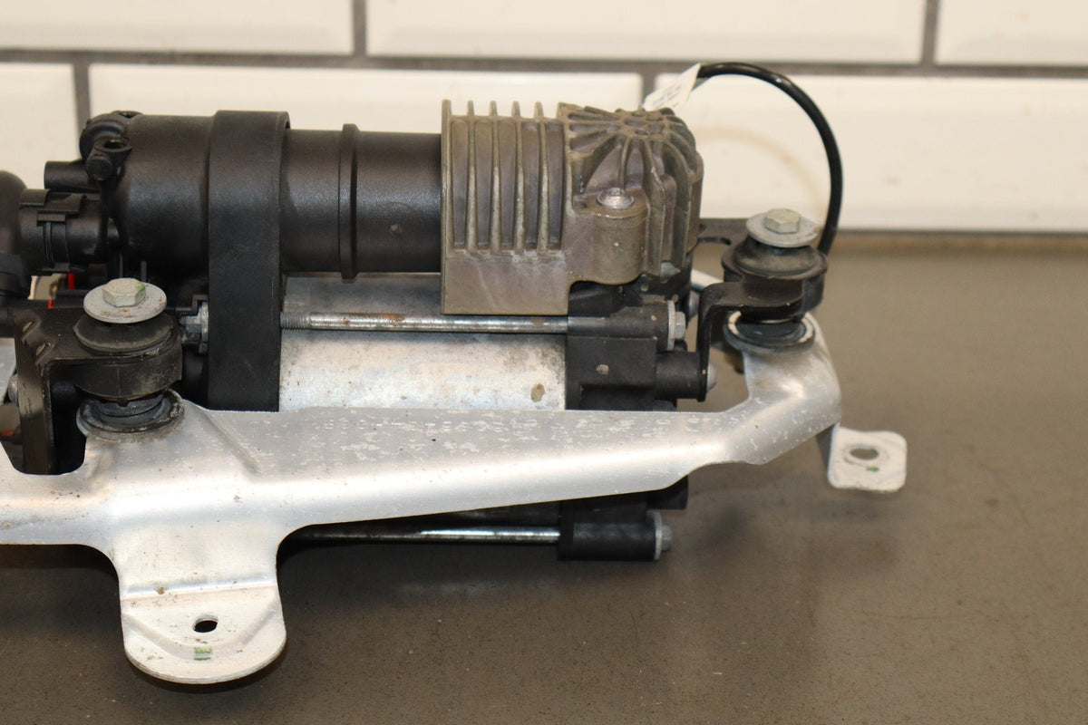 2012-2015 Tesla Model S MS Air Suspension Compressor Pump Unit w/ Bracket Assy