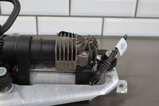 2012 - 2015 Tesla Model S MS Air Suspension Compressor Pump Unit w/ Bracket Assy