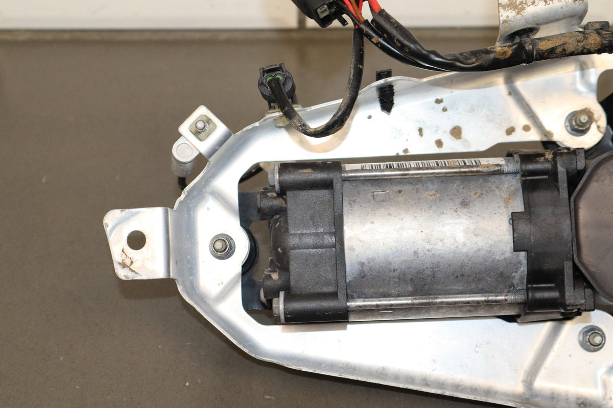 2012-2015 Tesla Model S MS Air Suspension Compressor Pump Unit w/ Bracket Assy