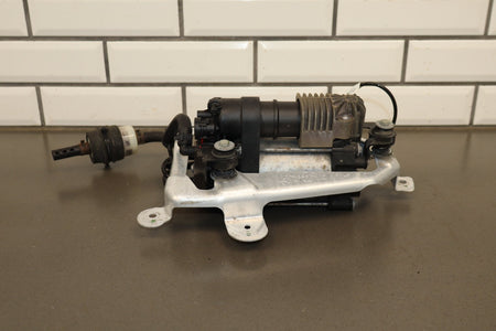 2012-2015 Tesla Model S MS Air Suspension Compressor Pump Unit w/ Bracket Assy