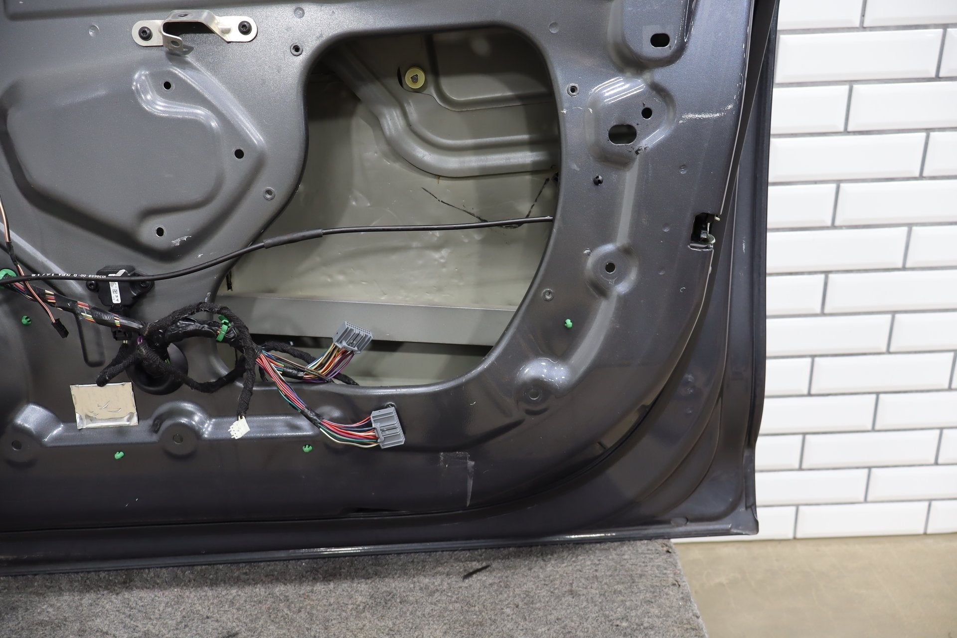 2012-2015 Tesla Model S Passenger Right Front Door
