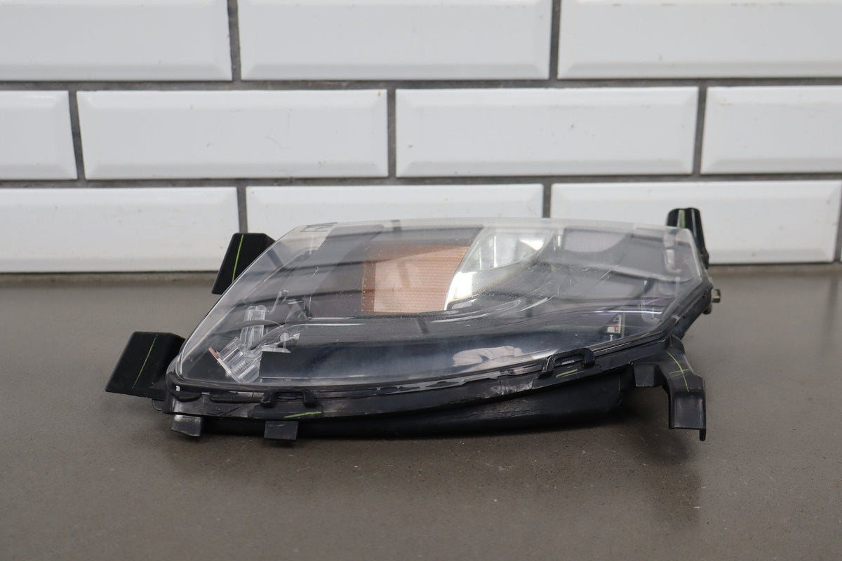 2012-2015 Tesla Model S Right Passenger Fog Light Lamp Assembly