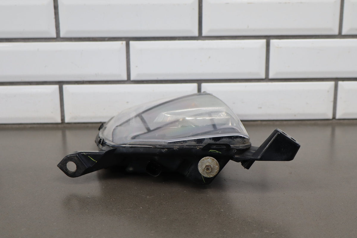2012-2015 Tesla Model S Right Passenger Fog Light Lamp Assembly