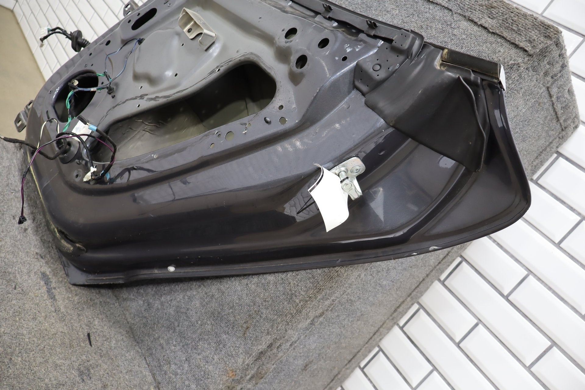 2012-2015 Tesla Model S Right Rear Door Gray Metallic PMTG