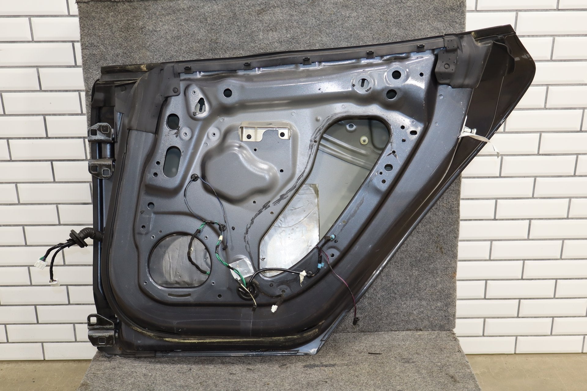 2012-2015 Tesla Model S Right Rear Door Gray Metallic PMTG