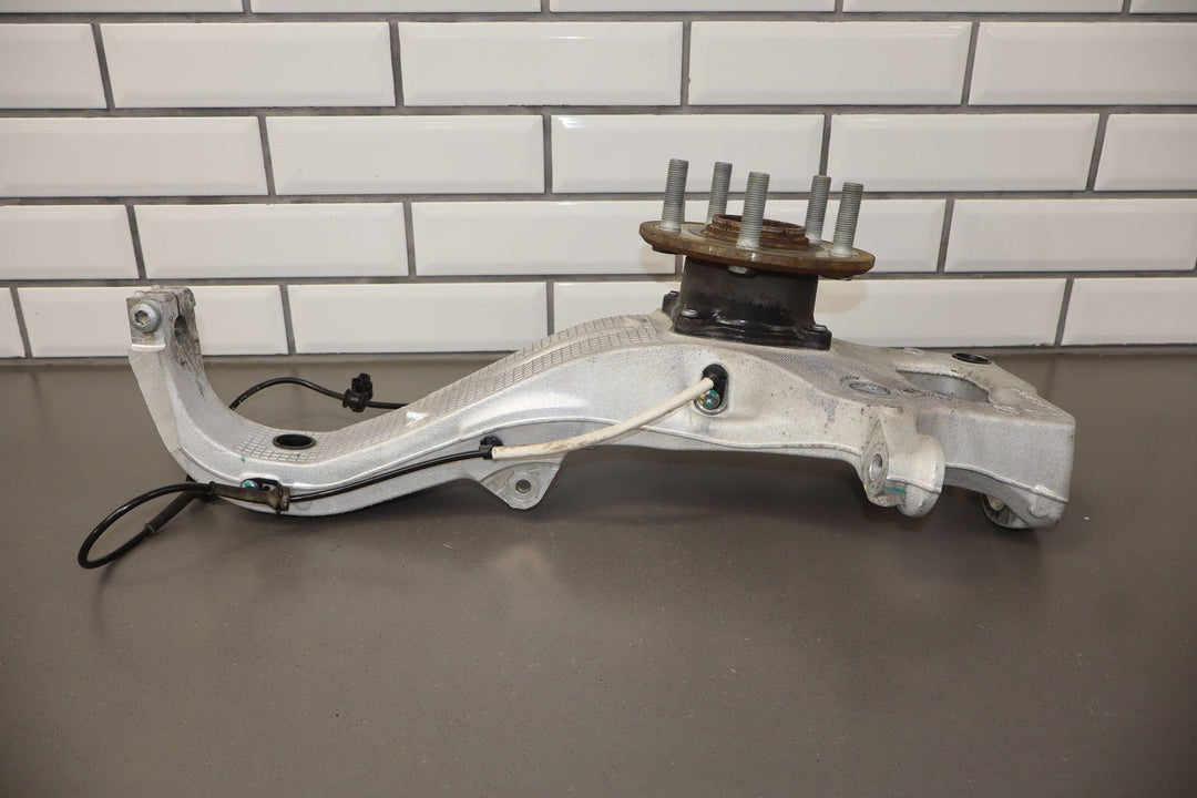 2012 - 2016 Tesla Model S RWD Driver Left Front Spindle / Hub OEM