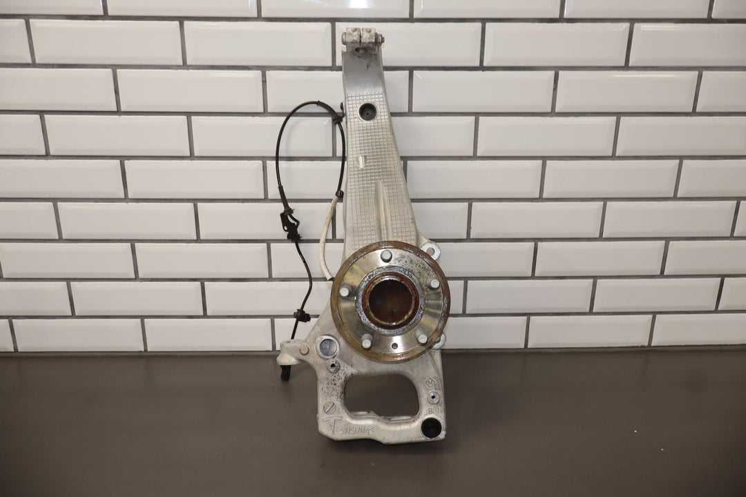 2012 - 2016 Tesla Model S RWD Driver Left Front Spindle / Hub OEM