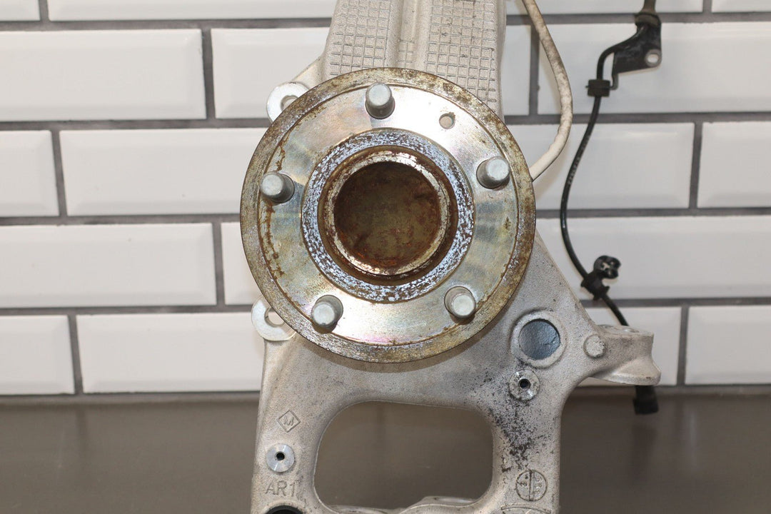 2012 - 2016 Tesla Model S RWD Passenger Right Front Spindle / Hub OEM