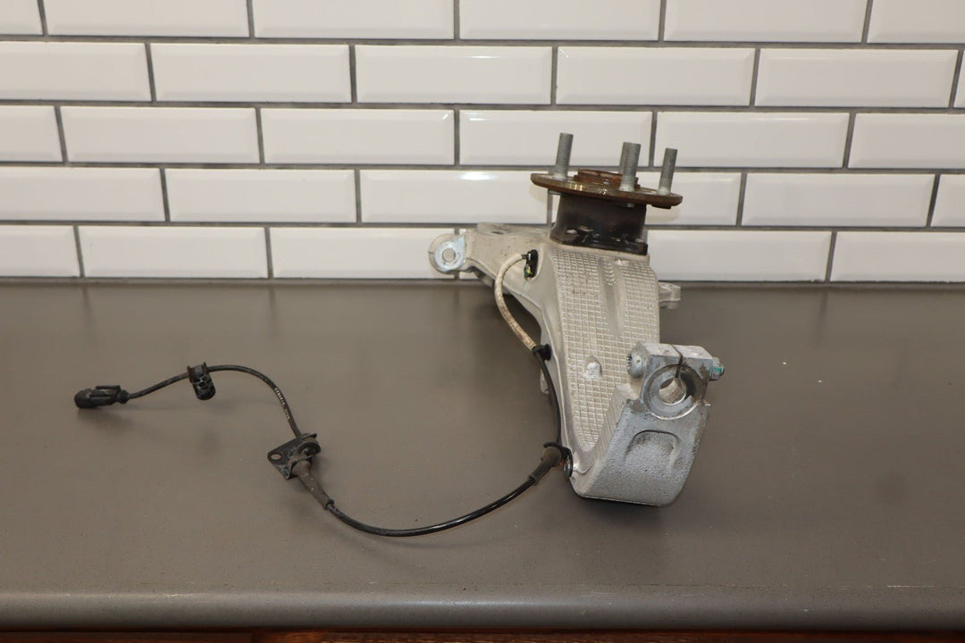 2012 - 2016 Tesla Model S RWD Passenger Right Front Spindle / Hub OEM