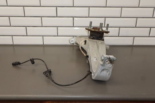 2012 - 2016 Tesla Model S RWD Passenger Right Front Spindle / Hub OEM