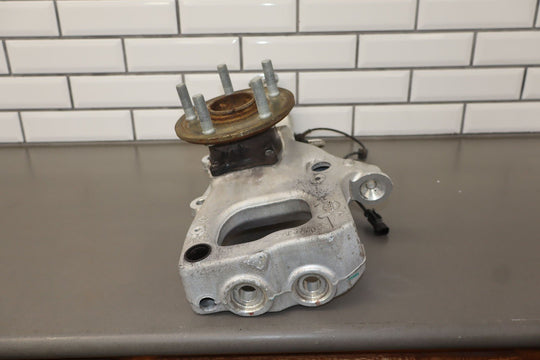 2012 - 2016 Tesla Model S RWD Passenger Right Front Spindle / Hub OEM