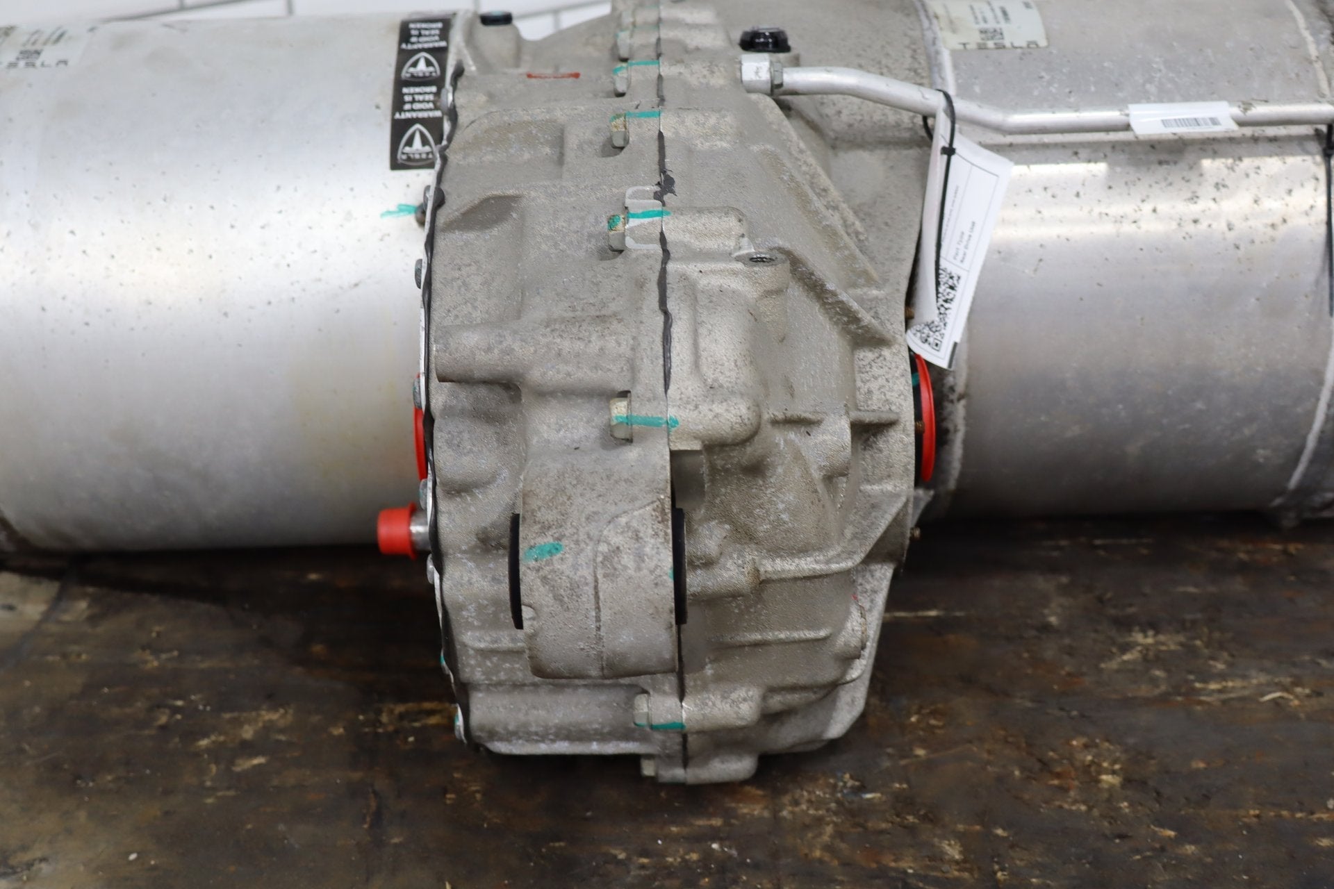 2012-2016 Tesla Model S X Electric Engine Rear Large Drive Unit SPORT 1002633