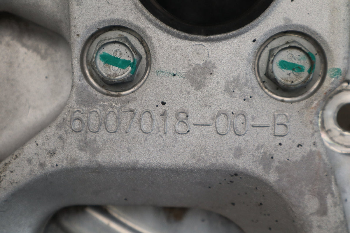 2012-2020 Tesla Model S Right Front Spindle Knuckle Hub ABS RWD